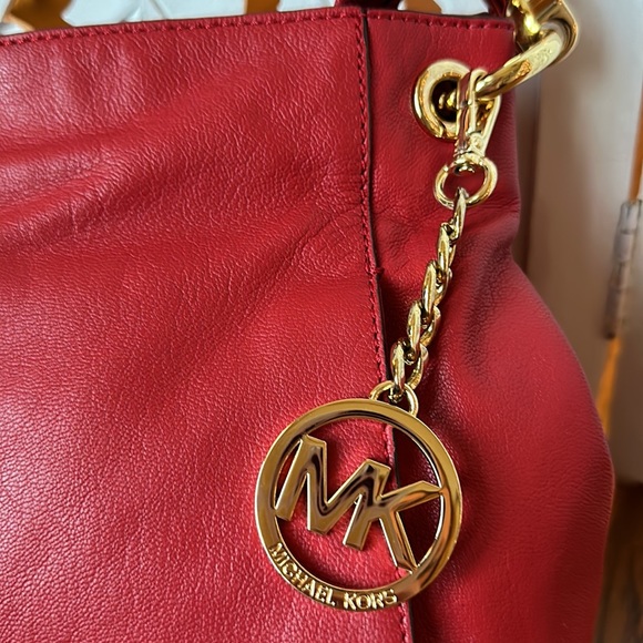 Red leather Michael Kors bag in immaculate condition. - Picture 2 of 10
